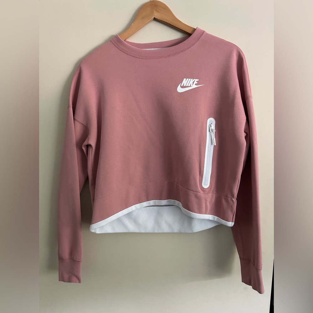 Nike Women's Rose Pink Cropped Sweatshirt
